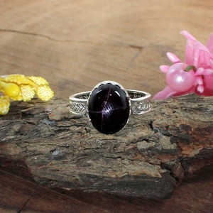 Vente en gros de lunette de bague en pierre précieuse grenat étoile naturelle romantique en argent sterling avec placage à l'or pour les mariages - Product Image 1