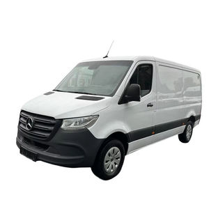 Nouveau Mercedes-Benz Sprinter 314 CDI RWD Transmission automatique 4 cylindres 3 places Puissance 105 kW 143 ch - Product Image 1