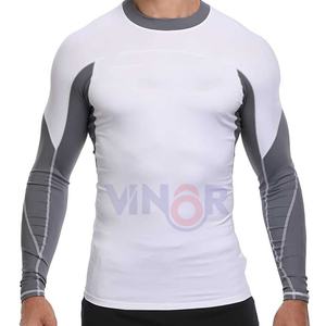 Venta caliente tamaño personalizado hombres MMA Rash Guard manga larga compresión Anti-UV secado rápido transpirable natación tela cómoda - Product Image 1