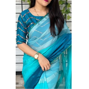 Sari en Georgette de Haute Qualité pour Soirée avec Imprimé Rembourré, Doublure et Bordure en Zari, avec Travail de Séquence et de Fil, Blouse - Product Image 1