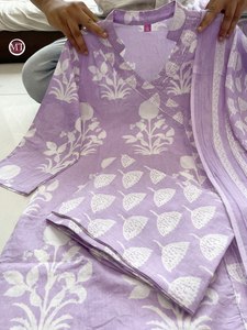 Kurtis en tissu de coton de style moderne avec pantalon pour femmes de la meilleure qualité Ensemble pour mariage Disponible en vrac - Product Image 4