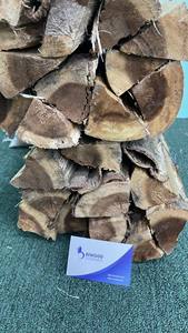 Bois de chauffage du Vietnam, idéal pour le camping et les restaurants de pizza, haute qualité, prêt à être chargé. Contactez-nous facilement : +84911379511 - Product Image 3