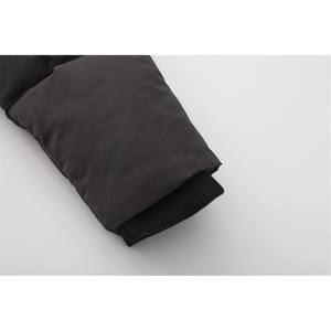 เสื้อแจ็คเก็ตดาวน์กันน้ำแบบมีฮู้ดบุผ้านวมแบบกำหนดเองของ OEM พร้อมซิปด้านหน้า เสื้อแจ็คเก็ตพัฟเฟอร์สำหรับผู้ชาย เสื้อแจ็คเก็ตพองตัว อุ่นสบาย - Product Image 4