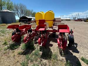 Vente chaude meilleure qualité équipement agricole tracteur maïs haricot planteur engrais 4 rangées maïs planteur Machine d'Autriche - Product Image 2