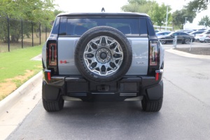 Camioneta GMC HUMM-ER EV 2025 Usada en Buen Estado - Product Image 6