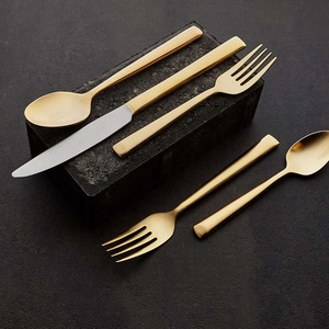 Couverts modernes à Long manche en acier inoxydable, poli miroir doré, simple, couteau, fourchette, cadeau promotionnel, fournitures d'hôtel - Product Image 1