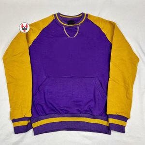 โอเมก้า |   พีเอสไอ |   เสื้อสเวตเชิ้ตคอกลมปักลายสมาคมพี่น้องชาย |   เสื้อคอกลมปักลายเชนิลล์แบบกำหนดเองสำหรับหนุ่มๆ ของชมรม - Product Image 1