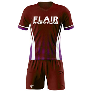 Custom Designed <b>Retro</b> <b>Football</b> Kits High Quality Men's Kids' Soccer Jersey Uniforms Fashionable Top Sets-OEM Service for - Product Image 3