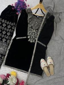 Vestido de Dos Piezas de Diseño de Alta Calidad, Colección Negra de Terciopelo Viscosa con Cuello en V, Talla Personalizada, Salwar Kameez, Fiesta de Invierno Estilo Bollywood - Product Image 5