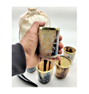 Taza de cuerno para beber Real hecha a mano, juego de tazas de cuerno vikingo de calidad superior, tamaño personalizable para vino y cerveza - Product Image 1