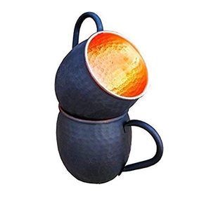 Juego de la mejor calidad para dos tazas de cobre, diseño martillado con revestimiento negro, increíble hecho en La India, tazas de mula de cobre de Moscú, tazas de cerveza - Product Image 1