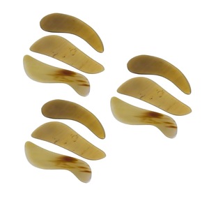 Masseur facial en corne de buffle, planche Gua Sha pour le lifting du visage et le grattage - Product Image 2