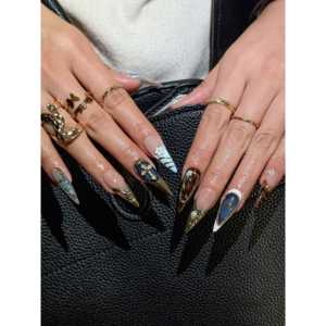 Uñas Postizas con Diseño de Jardín Azul Dorado, Elegante Diseño de Jardín con Acentos Azules Dorados - Product Image 2