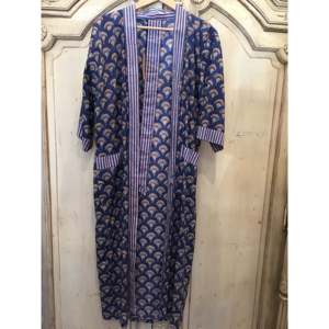 Kimono con Diseño de Colas de Pez, Talla Única, Tejido Suave - Product Image 1