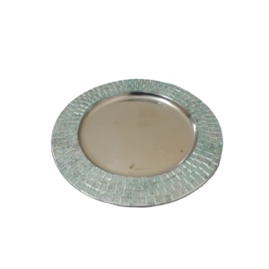 Assiette de service en acier inoxydable pour fruits ou desserts, finition nickelée avec bordures design, par Mosaic Designer. - Product Image 2