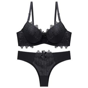 บราเลตต์และกางเกงในสองชิ้นสำหรับผู้หญิงมีลูกไม้เนื้อนุ่มระบายอากาศได้ดีวัสดุที่เหมาะสำหรับสวมใส่ในฤดูร้อนและในร่ม - Product Image 5