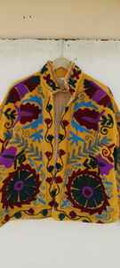 Veste d'hiver bohème en velours floral brodé Suzani, nouveau manteau de créateur, cadeau festif, vêtement décontracté à superposer - Product Image 4