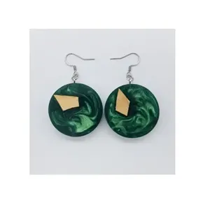Boucles d'oreilles pendantes pour femmes en bois et résine de haute qualité, styles tendance avec perle et pierre de diamant par ABDUL REHMAN ENTERPRISES - Product Image 5