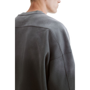 2025 High Quality Vintage Autumn Eco-Friendly Fleece Cotton Crewneck Pullover Sweatshirts with Custom Design and Logo - Product Image 4