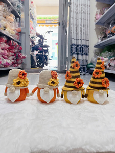 Fabrication de jouets en peluche de poupée au crochet de taille personnalisée pour la décoration ou comme jouets pour enfants de nombreux modèles disponibles - Product Image 5