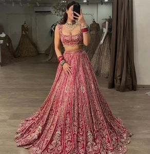 Hermoso último diseñador Lehenga con hermoso trabajo de bordado de hilo, trabajo de codificación, trabajo de lentejuelas pesadas - Product Image 1