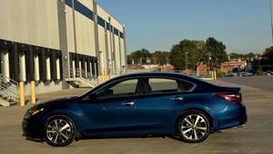 Precio bajo, Nissan Altima 2017 2. 5 S R - Auto Usado en Venta - Product Image 4