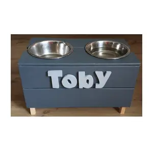 带有名称和装饰的个性化猫碗优质桌面中心件木制狗喂食器