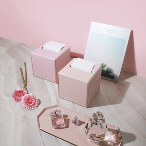 [FENICE] PORTARROLLITAS DE PAPEL HIGIÉNICO - CONTEMPORÁNEO (145*145*145mm) Cuero Ecológico Premium, Diseño Sofisticado, Impermeable, Duradero para Cualquier Espacio - Product Image 5