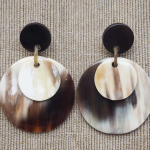 Pendientes de Cuerno de Búfalo para Niñas, Pendientes de Mujer, Joyería de Cuerno, Cuerno Natural para Mujer, Alta Calidad - Product Image 1
