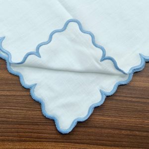 Servilleta de tela de algodón suave azul real con borde festoneado para bodas, cenas, fiestas y restaurantes - Product Image 5