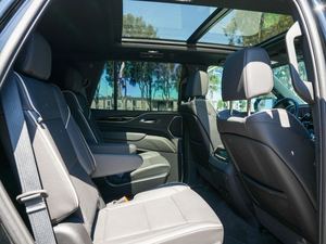 USAGE PROPRE 2024 C a d i l l a c Escalade Sport 4WD - Product Image 6