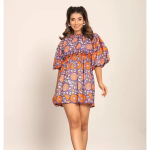 Robe indienne d'été en coton faite à la main imprimé floral vêtements de voyage décontractés Logo avant nouveau cadeau à la mode pour elle taille naturelle tissée - Product Image 1