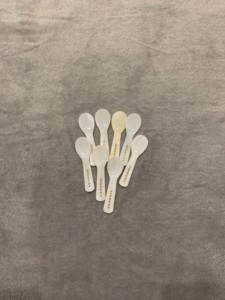 Muỗng xà cừ trắng, đồ thủ công bằng vỏ sò dùng để ăn trứng cá muối giúp giữ nguyên hương vị trứng cá muối, kích thước 6 - 12cm - Product Image 2