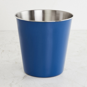 Cesta de basura de metal redonda personalizada de latón AK en acabado azul y plateado para decoración interior/decoración interior del hogar - Product Image 1