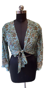 Top corto de verano modesto Sari de seda Vintage estilo bohemio Hippie hecho a mano con lazo frontal y mangas acampanadas - Product Image 4