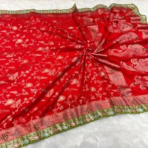 Venta al por mayor de Sari elegante para mujeres para bodas o festivales y ocasiones especiales disponibles al mejor precio de la India - Product Image 4