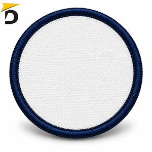 Patchs brodés avec logo personnalisé, offrant une couture précise, un tissu durable et une finition professionnelle pour vêtements et accessoires. - Product Image 2