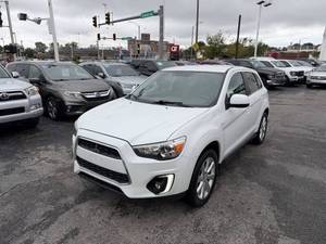 Mitsubishi Outlander Sport SE del 2015 usata in vendita a basso prezzo - Product Image 1