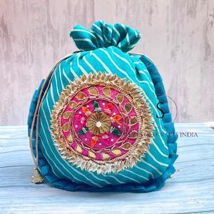 Túi đựng đồ kiểu Rajasthan thủ công bằng vải cotton nhiều màu in họa tiết Leheriya, kiểu dây rút, dành cho nữ, phong cách dân tộc, dùng trong đám cưới - Product Image 2