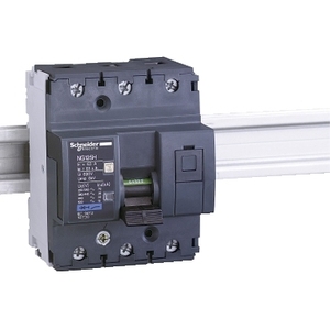 Interruttore Automatico Miniaturizzato (MCB) Acti9 NG125H 3P 10A - Curva C 36kA (IEC/EN 60947-2) - Product Image 1
