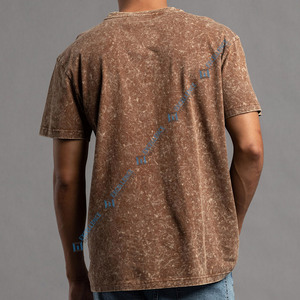 เสื้อยืดแขนสั้นลำลองผู้ชายผ้าฝ้ายแท้ 100% ซักย้อมสีแบบแอซิดวอช ระบายอากาศได้ดี แห้งเร็ว เป็นมิตรกับสิ่งแวดล้อม รับผลิตตามสั่งพร้อมสกรีนโลโก้ขายส่ง - Product Image 3