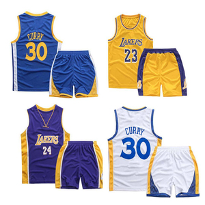 Ensembles d'uniformes de basketball personnalisés de qualité supérieure, imprimés par sublimation, respirants, anti-humidité et à séchage rapide - Manches 100 % polyester - Product Image 4