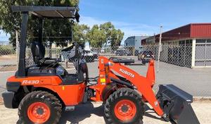 รถตักล้อยางมือสองยี่ห้อ Kubota รุ่น Huade ใช้ชิ้นส่วนไฮดรอลิก เครื่องยนต์ดีเซล ประหยัดน้ำมัน พร้อมจำหน่าย - Product Image 4