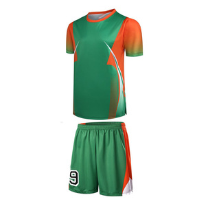 OEM haute qualité nouveaux uniformes de football imprimés par sublimation meilleure qualité conception personnalisée avec impression de logo nouvelle arrivée style ensemble - Product Image 4