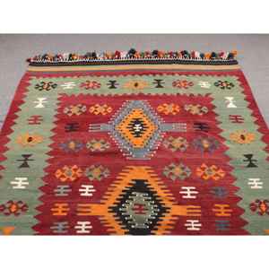 Grand tapis turc de 5,5 x 7,8 pieds, tapis vintage, tapis en laine rayé rouge et vert - Product Image 4