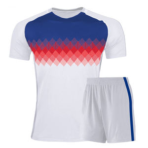 Uniforme de football pour les équipes sportives scolaires Maillot de football respirant pour les garçons Ensemble de pratique de football avec conception personnalisée - Product Image 3