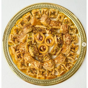 Chariot de service en chocolat au design antique pour hôtel Plateau à chocolat en or fabriqué à la main Porte-bonbons et desserts pour les occasions spéciales - Product Image 2