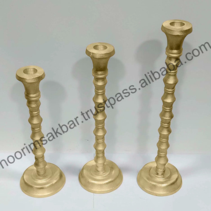 Portavelas de aluminio clásico elegante personalizable hecho a mano con diseño de bola con impresión de logotipo personalizado para decoración del hogar y Navidad - Product Image 4