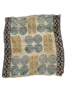 Bandanas en coton doux imprimées pour un usage quotidien confortable comme foulard ou accessoire de coiffure - Product Image 2