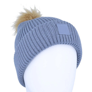 Bonnet en laine mélangée respirant et imperméable avec pompon, personnalisable, unisexe, de haute qualité, meilleur prix, pour l'hiver, fabriqué au Pakistan - Product Image 4